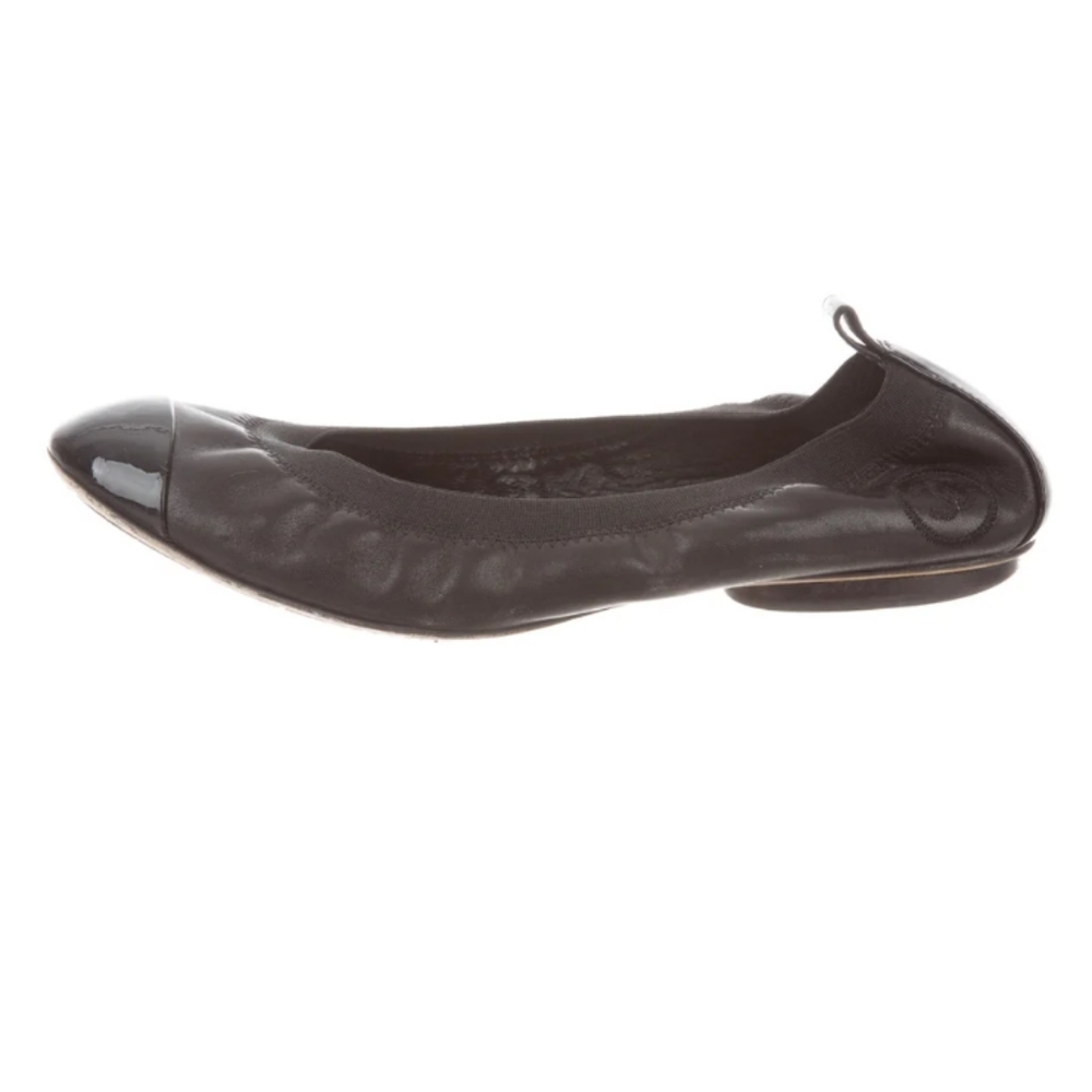 CHANEL spirit flats